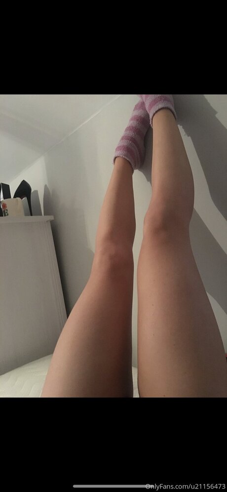 Tigerlilybabyx erotic model pic