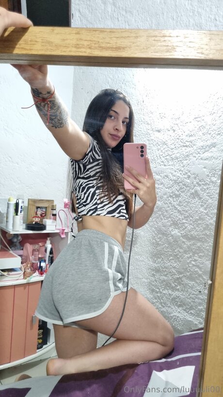 Luuuuli00 pornstar perfect pics