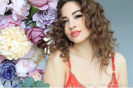 Inimitable Sara nude model photos
