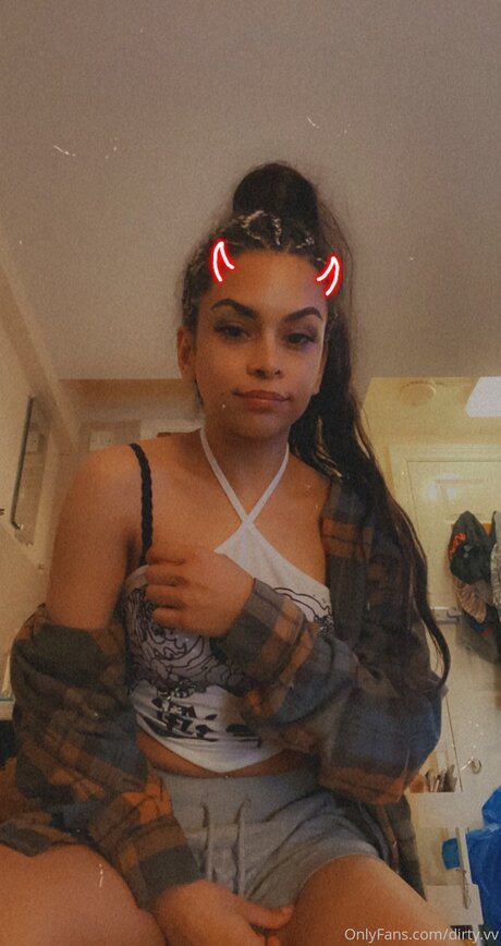 Dirty Vv pornstar top picture