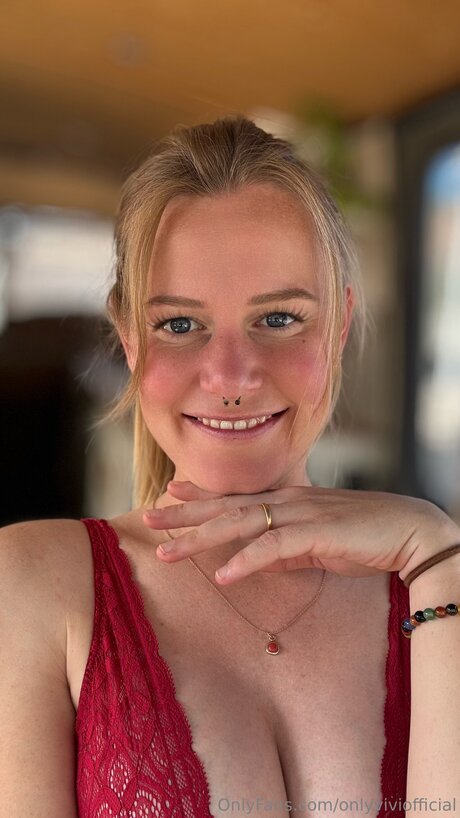 Onlyviviofficial pornstar high quality img