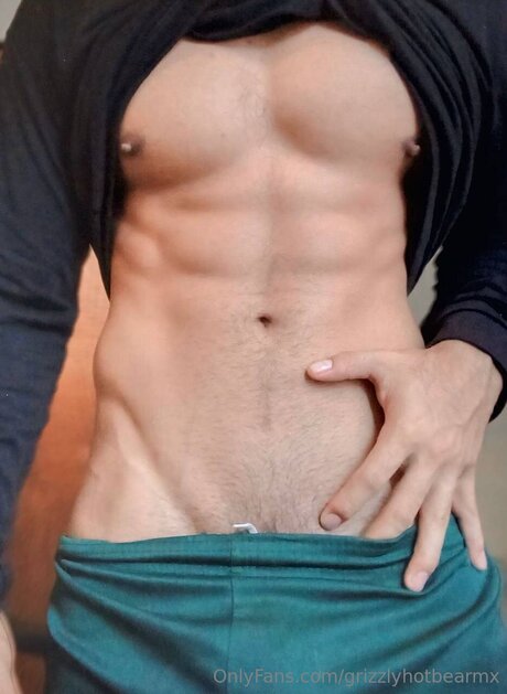 Grizzlyhotbearmx adult model pic