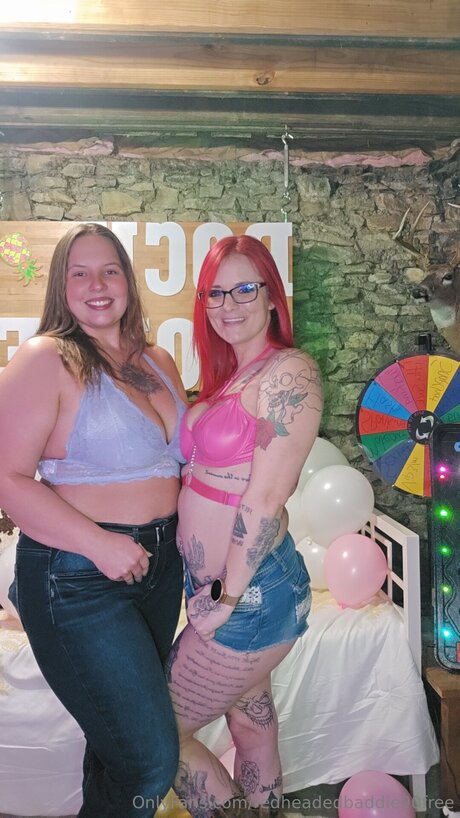 Redheadedbaddie90free art pornstar pic