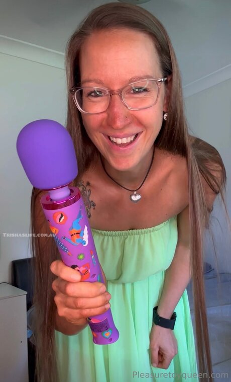 Pleasuretoyqueenstore star art picture
