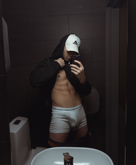 off grid onlyfans nude picture