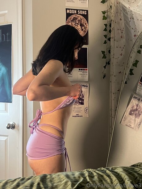 Bl0ve3 hot actress pic