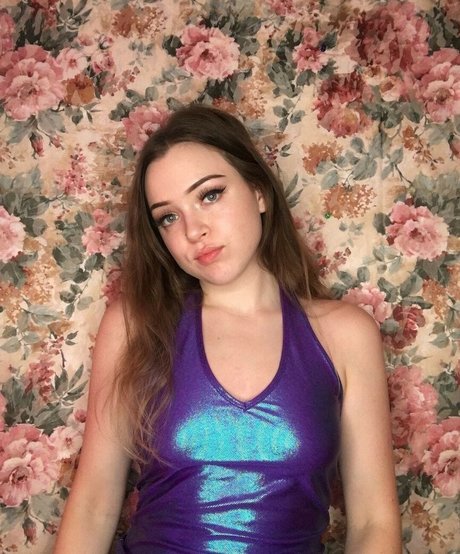 Tori Eaglestone erotic model photo