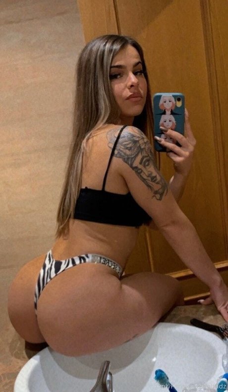 anitadz model nude pic