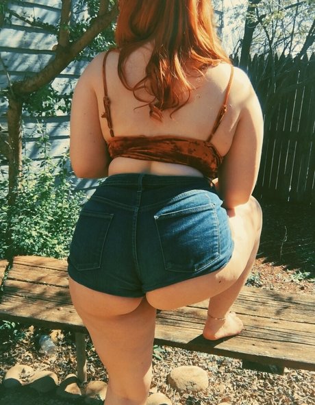 tanned onlyfans hot sexy img