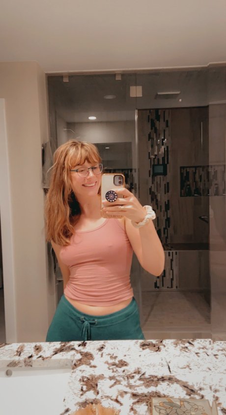 irisbabe719  high quality model image