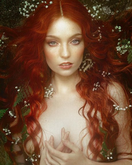 Emily O dette model hd photos