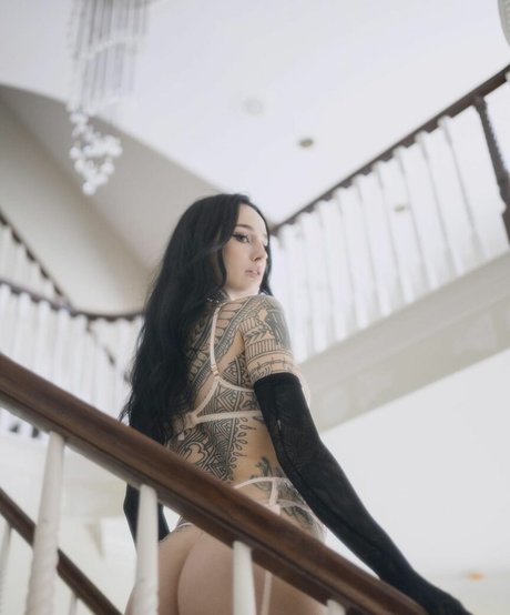 Emma Vauxdevil pornstar art gallery