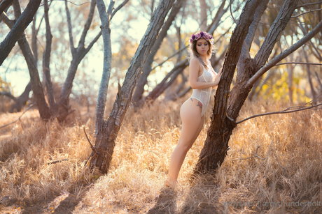 Amy Thunderbolt nudes actress picture