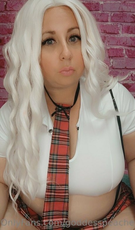 Goddess Peaches pretty pornstar pictures