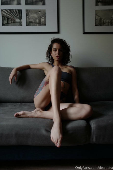Dilnora hot model image