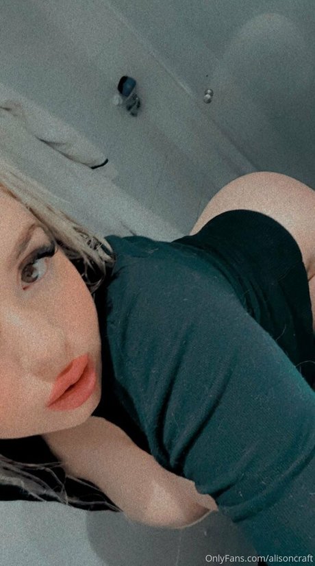 Alisoncraft erotic star pics