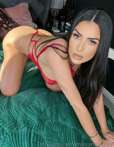 Angel Grey  star nude images