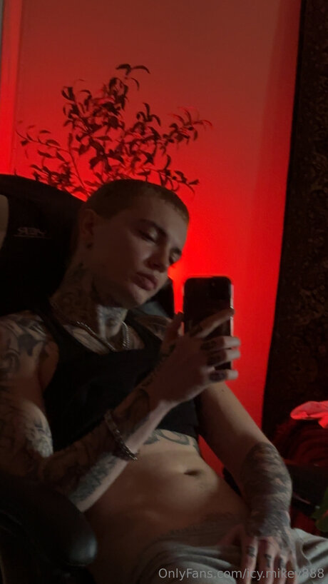 Icy Mikey888 profile image