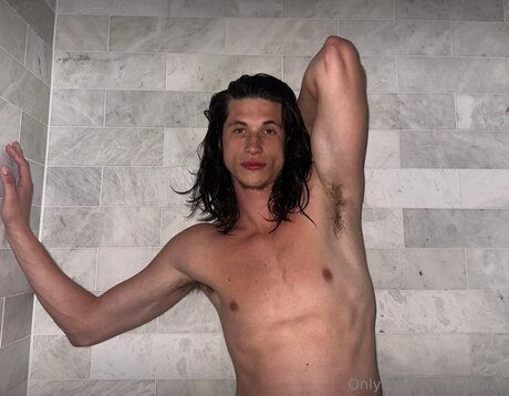 J2krazy model nude image