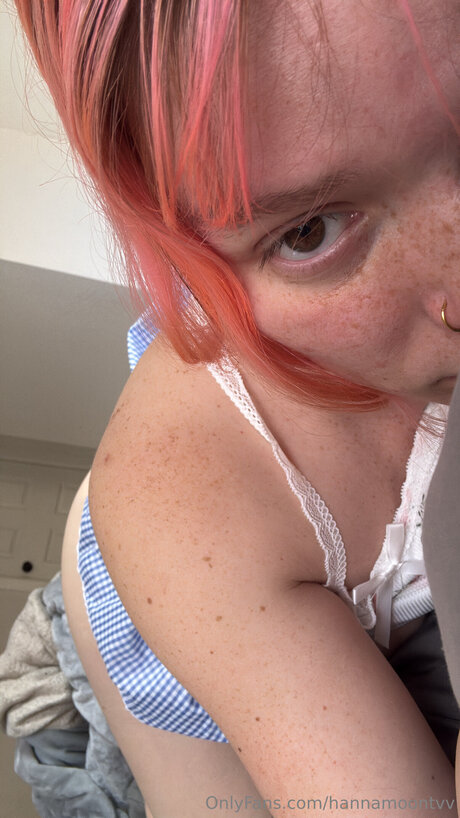 Hannamoontvv xxx model pic