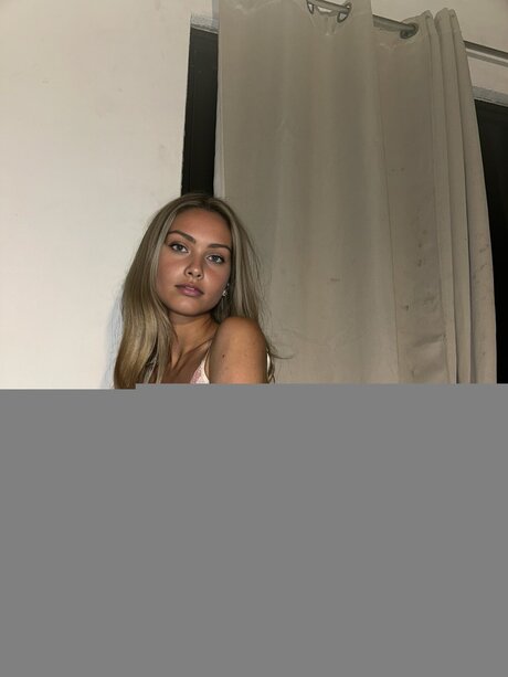 stars onlyfans hot sexy picture