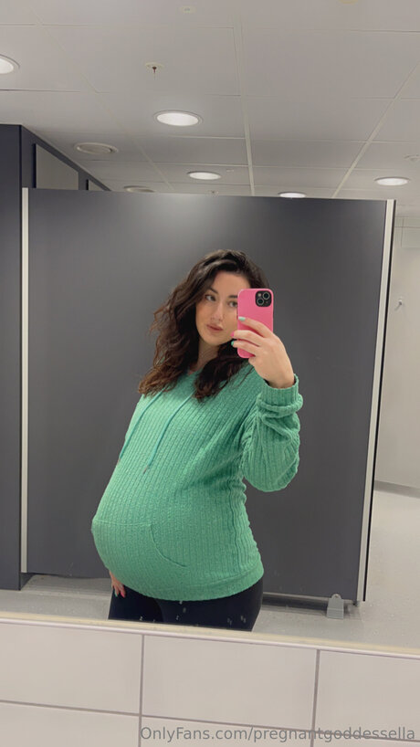 Pregnantgoddessella hot model pics