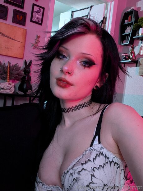 Bunnicrypt model pretty pic