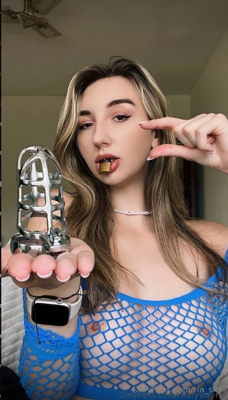 Ria Sky pretty pornstar image