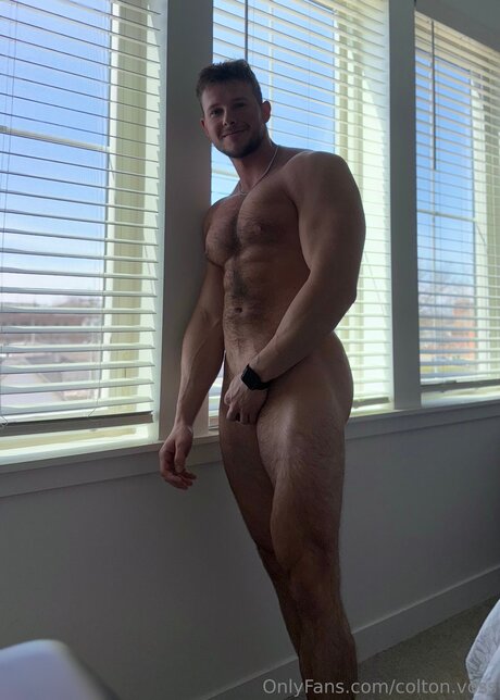 Colton Voss star porn img