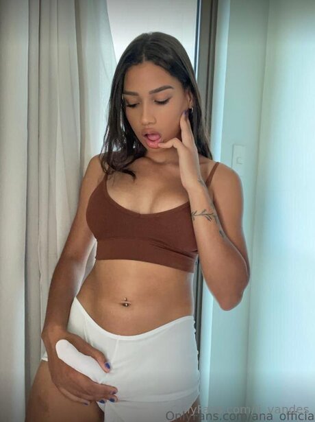 Li Vandes free pornstar pictures