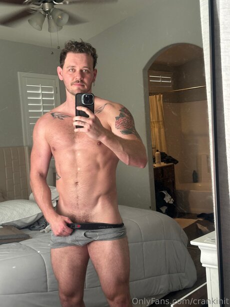 Crankinit model nudes picture