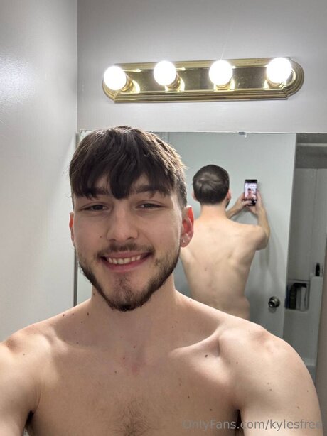 Kylesfree star free pic