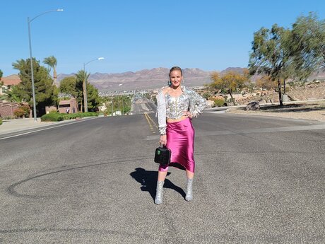 Bulletvalentina nudes model pictures