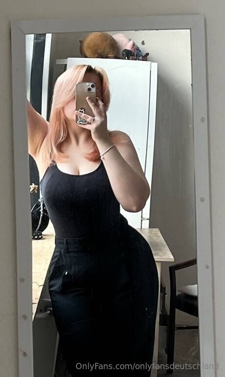 pussy tattoo onlyfans art naked photo