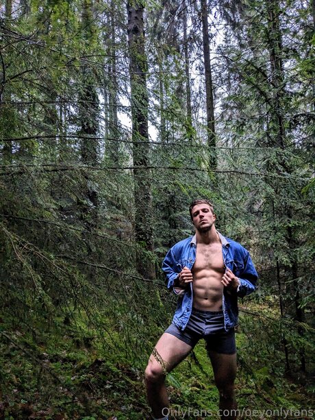 Oeyonlyfans model beautiful pic