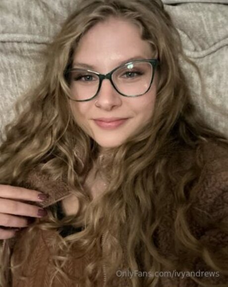 Ivyandrews sexy model img