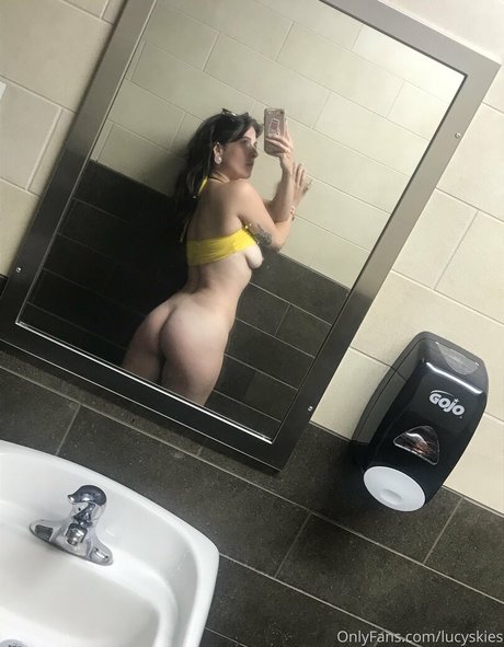 Lucyskyes adult star pic
