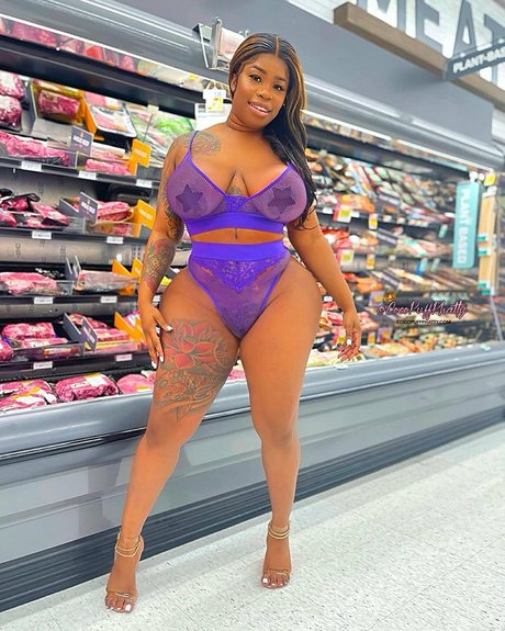 Chocolate Goddess xxx actress photo