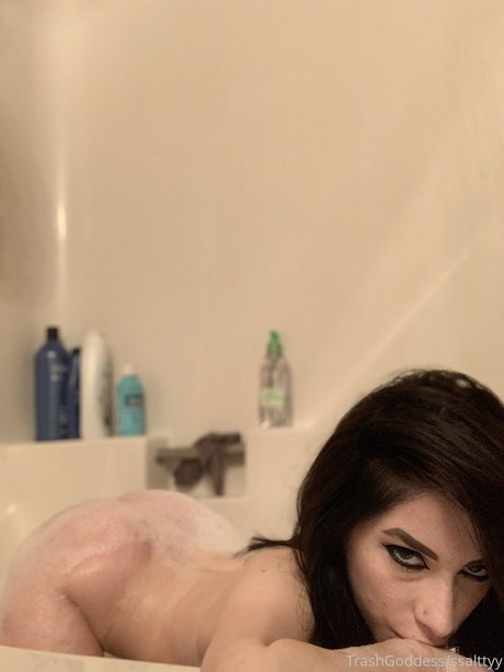 Jessica Sully nice model img