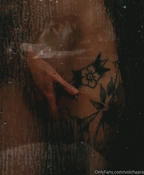volchara model xxx photos