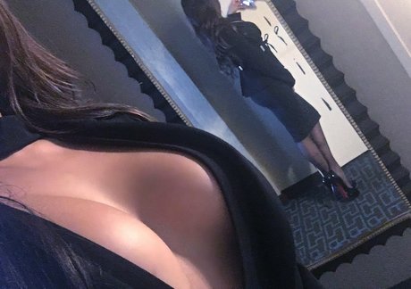 Danielle Carrera model pretty photo