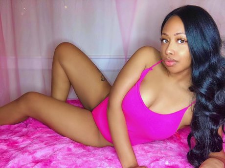 Goddess Honey 777 model top images