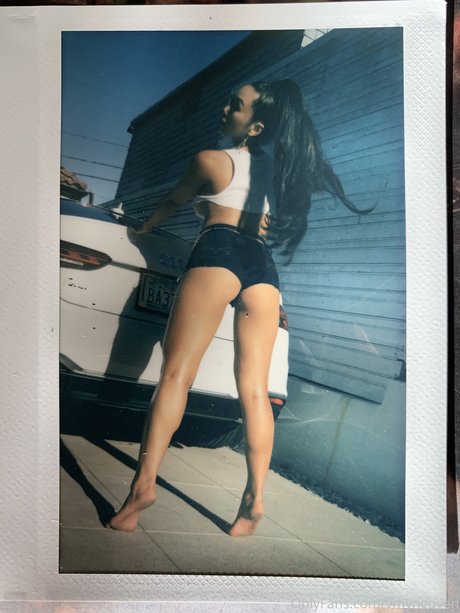 Victoria Nguyen naked pornstar images