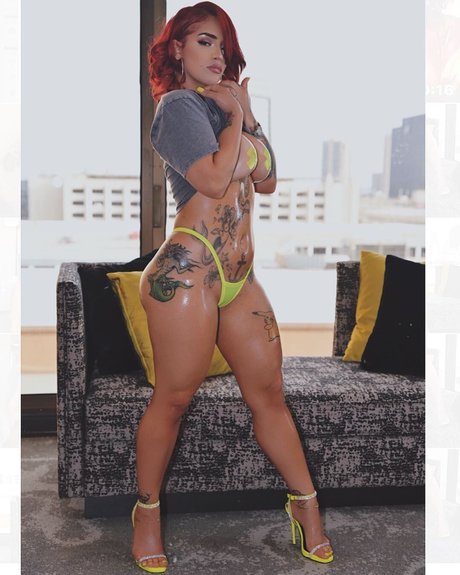 Lilie Leahndra model pretty img