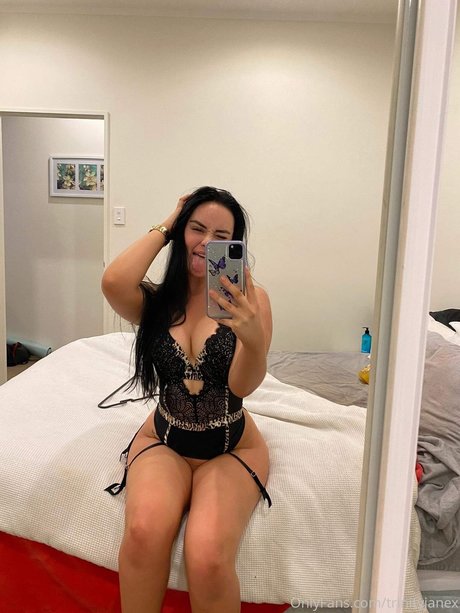 Trinity Jane xxx model image