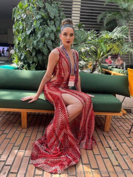 Mariiahneedless perfect pornstar archive