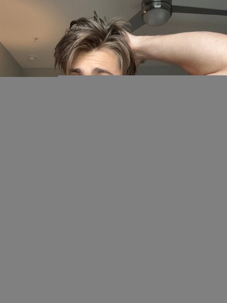 Aaronaesthetics pornstar naked photo