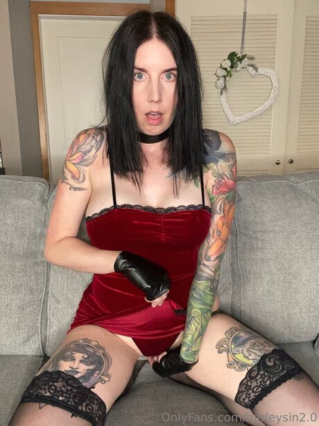 Harleysin2 0 hd pornstar picture