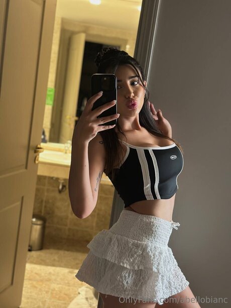 lesbian onlyfans nude picture