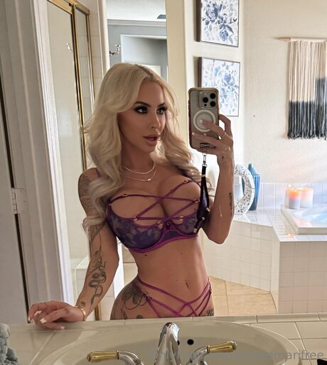 Danaemarifree perfect star image